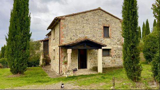 Il Caminetto with garden and portico, Castiglione del Lago–Umbria