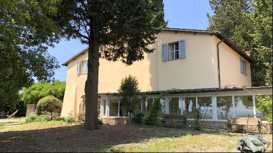 Period villa with land and swimming pool for sale in Siena - Tuscany