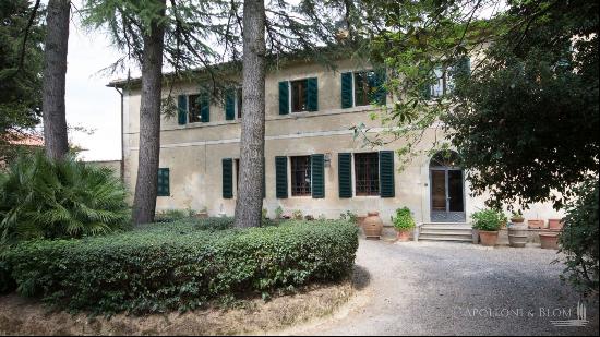 Villa Montecavallo listed with park, Montepulciano, Siena - Tuscany