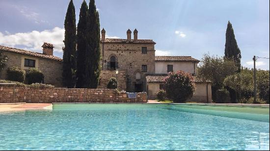 Country House with swimming pool and land, Umbertide, Perugia - Umbria