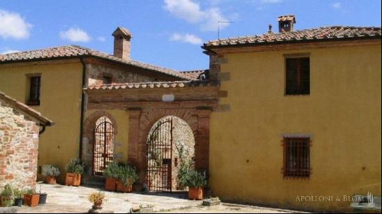 Country house with Pool and Land, Montepulciano, Siena - Tuscany