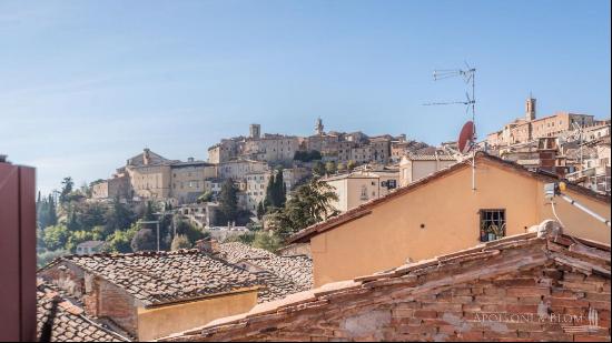 Attic Apartment, Montepulciano, Siena - Tuscany