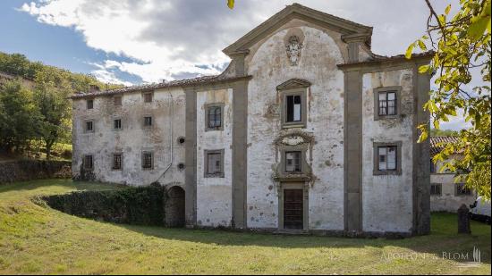 Hamlet with Ancient Abbey, Florence - Tuscany