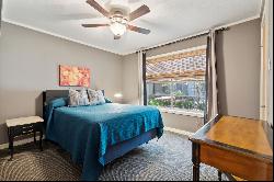 First Floor Condo In The Heart Of Oaklawn