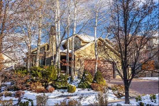 COTTONWOOD HEIGHTS EXECUTIVE HOME NEAR SKI RESORTS