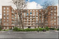 Recently renovated two-bedroom apartment in Knightsbridge