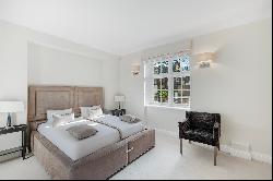 Recently renovated two-bedroom apartment in Knightsbridge