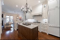 Beautiful Completely Renovated Townhome in the Heart of Buckhead