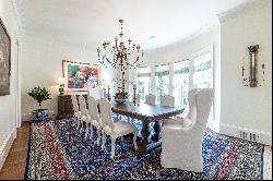 Beautiful Completely Renovated Townhome in the Heart of Buckhead