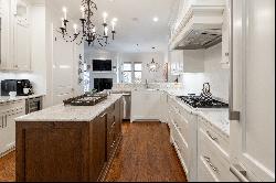 Beautiful Completely Renovated Townhome in the Heart of Buckhead