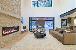 Newly Constructed Luxury Home in the Aspens