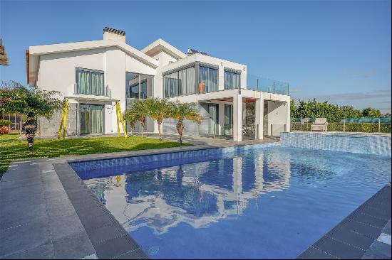 Detached house, 5 bedrooms, for Sale