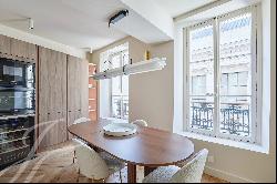 Superb Renovated and Air-Conditioned 3-Bedroom Apartment in Saint-Germain-des-Prés