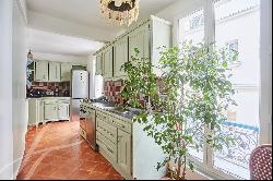 Charming 3-bedroom apartment in Montmartre in perfect condition