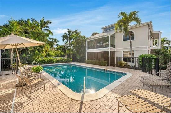 314 7Th Ave, #8, Naples, FL, 34102, USA