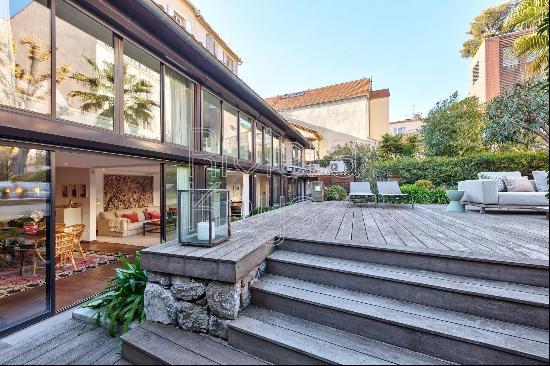 unique two-storey villa in the heart of Cannes