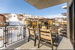 Pristine Ski In/Out Luxury Condo with Magnificent Views