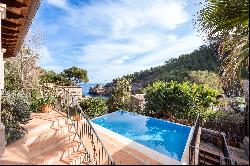 Villa in Cala Deia with a holiday rental licence