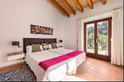 Villa in Cala Deia with a holiday rental licence