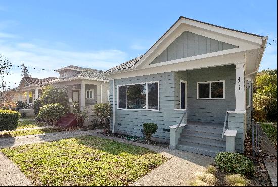  Craftsman Gem in the Heart of Berkeley