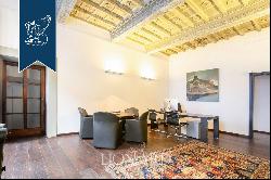 Luxurious renovated apartment with terraces for sale in Florence's famous San Frediano dis