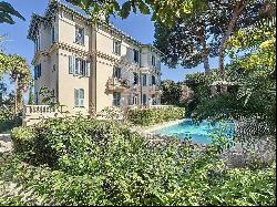 Cap d'Antibes East Side - Apartment with Sea View in a Belle epoque Villa with large terr