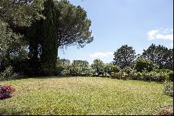 Close to Mougins - Spendid villa in gated domain