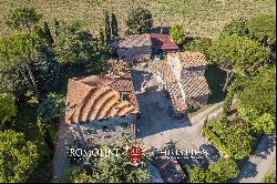 COUNTRYSIDE VILLA FOR SALE IN ANGHIARI, TUSCANY