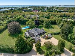 Modern Living in Coveted Bridgehampton South Location