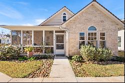 530 Oak Park Drive, Boerne, TX 78006