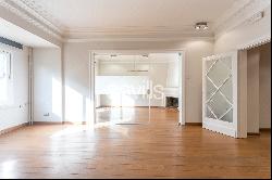 Flat For Sale In Sant Gervasi, Sant Gervasi, Barcelona