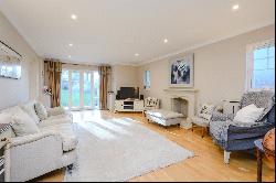 Old Oak Close, Cobham, Surrey, KT11 2TF