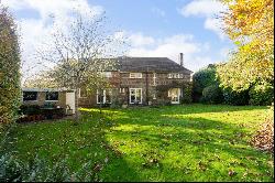 Dodsley Grove, Easebourne, Midhurst, West Sussex, GU29 9BE