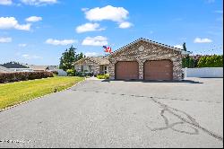 1402 Heritage Hills Ct, Selah WA 98942