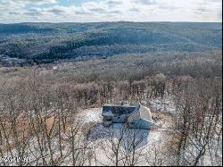 110 Mountainview Road, Lackawaxen PA 18425