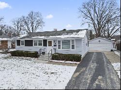 4 Livingston Avenue, Carpentersville IL 60110