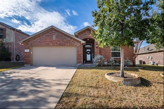 1333 Wysteria Lane, Burleson TX 76028