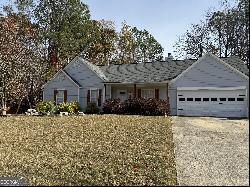 526 Bluff Court, Woodstock GA 30188