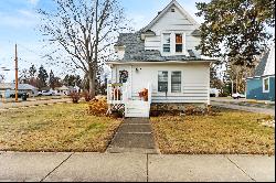 201 N 5th Ave, Walworth WI 53184