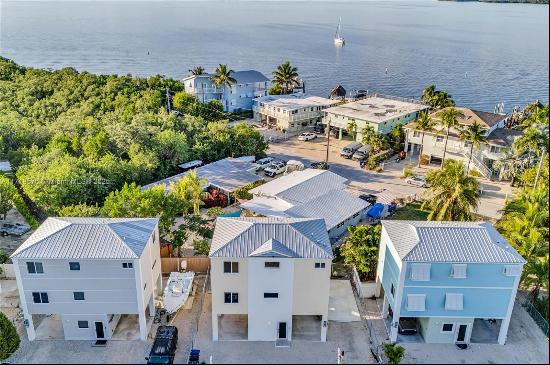 9 Gulf Dr, Key Largo FL 33037