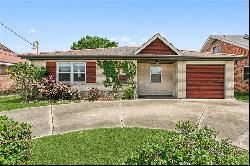 2619 Metairie Court, Metairie LA 70002