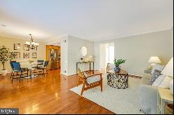 1743 Ivy Oak Square Unit 4, Reston VA 20190