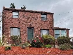 13 Garden Terrace, Churchill Boro PA 15221