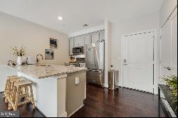 1951 Reston Valley Way Unit 4, Reston VA 20191