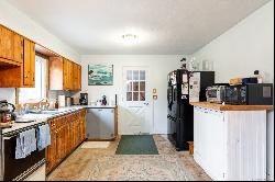 18 E Morris Lane, Morris CT 06763