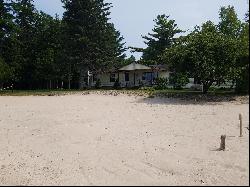 1122 Shore Drive, Cheboygan MI 49721