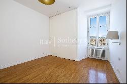 Exclusive apartment with panoramic views of the Colosseum