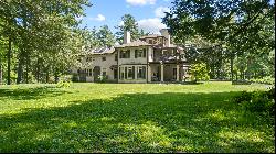 Magical Berkshire Cottage with Unspoiled Views, 200 + acres in Lenox.