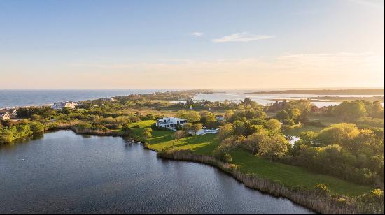 Luxurious Southampton Village Estate on Meadow Lane