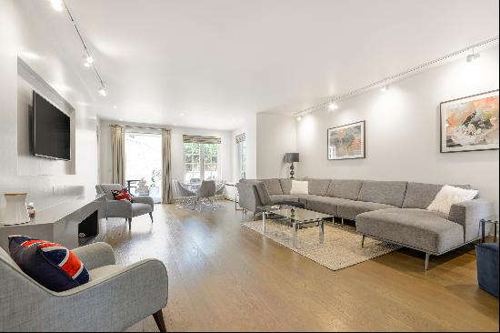 A superb apartment in Kensington, W8.